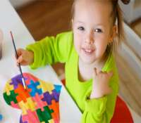 آشنایی کامل با علائم اوتیسم در کودکان